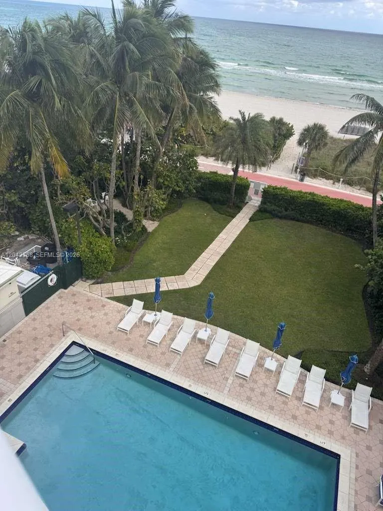 5025 Collins Ave #1602 Miami Beach, FL 33140