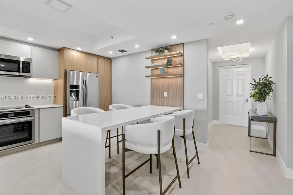 3330 NE 190th St #718 Aventura, FL 33180