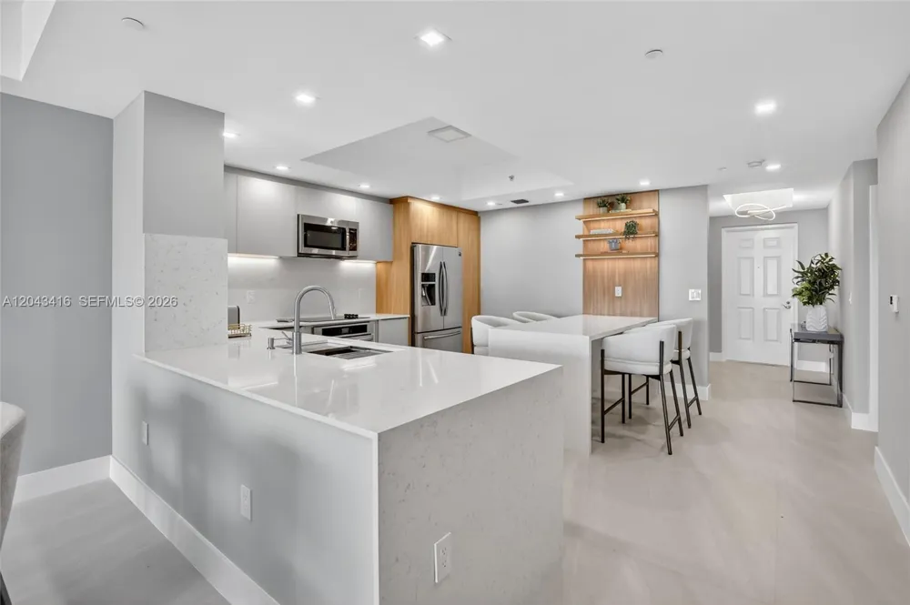 3330 NE 190th St #718 Aventura, FL 33180