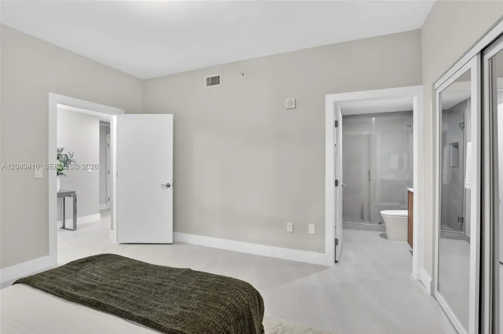 3330 NE 190th St #718 Aventura, FL 33180