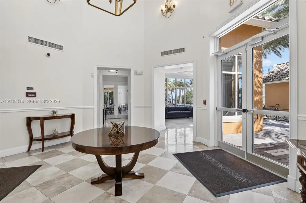 3330 NE 190th St #718 Aventura, FL 33180