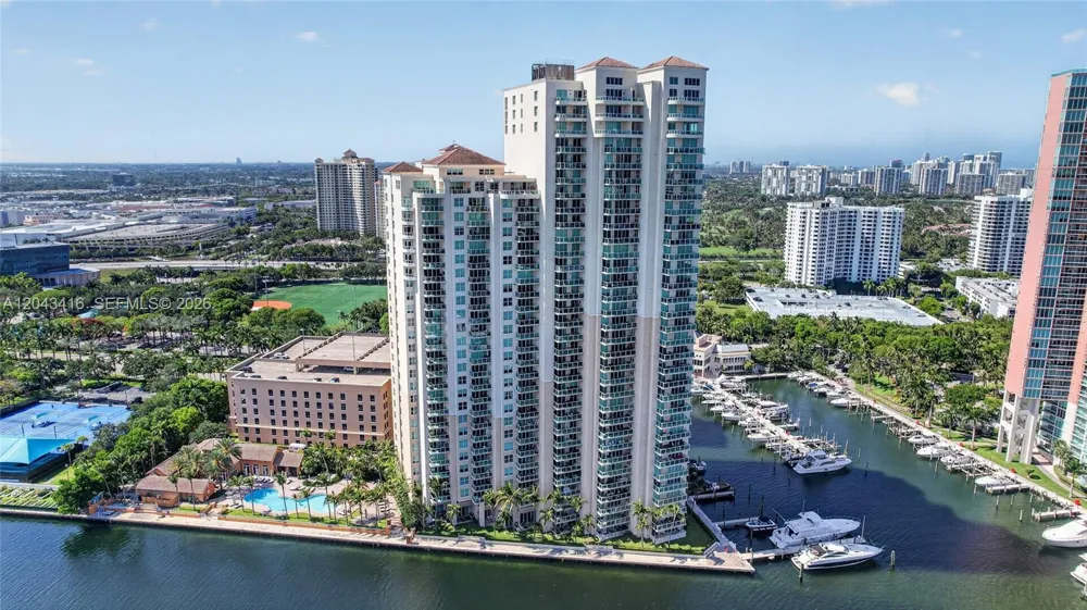 3330 NE 190th St #718 Aventura, FL 33180