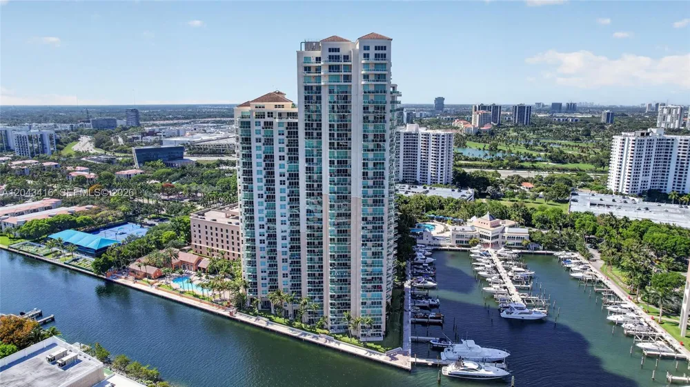 3330 NE 190th St #718 Aventura, FL 33180