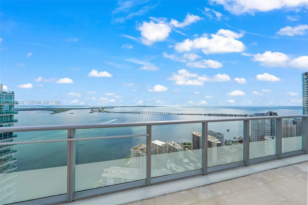 1300 Brickell Bay Dr #1806 Miami, FL 33131