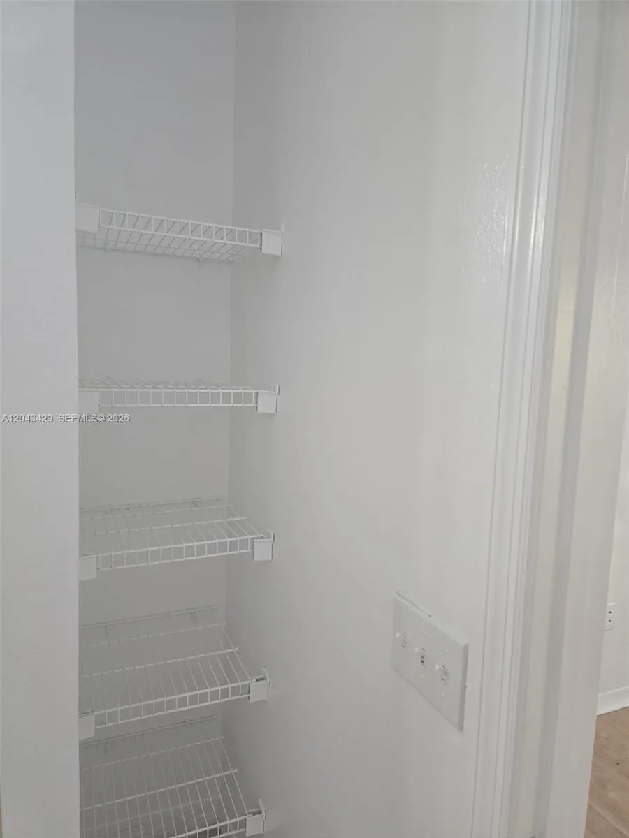 6413 Astor Village Ave #206 Orlando, FL 32835
