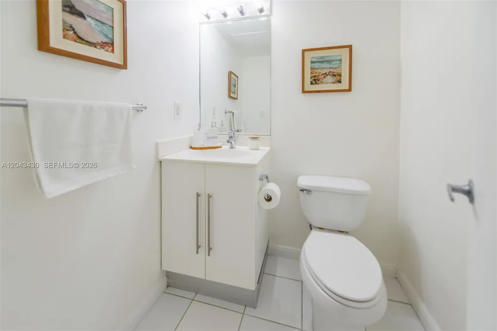 3000 S Ocean Dr #514 Hollywood, FL 33019