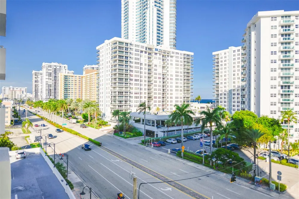 3000 S Ocean Dr #514 Hollywood, FL 33019