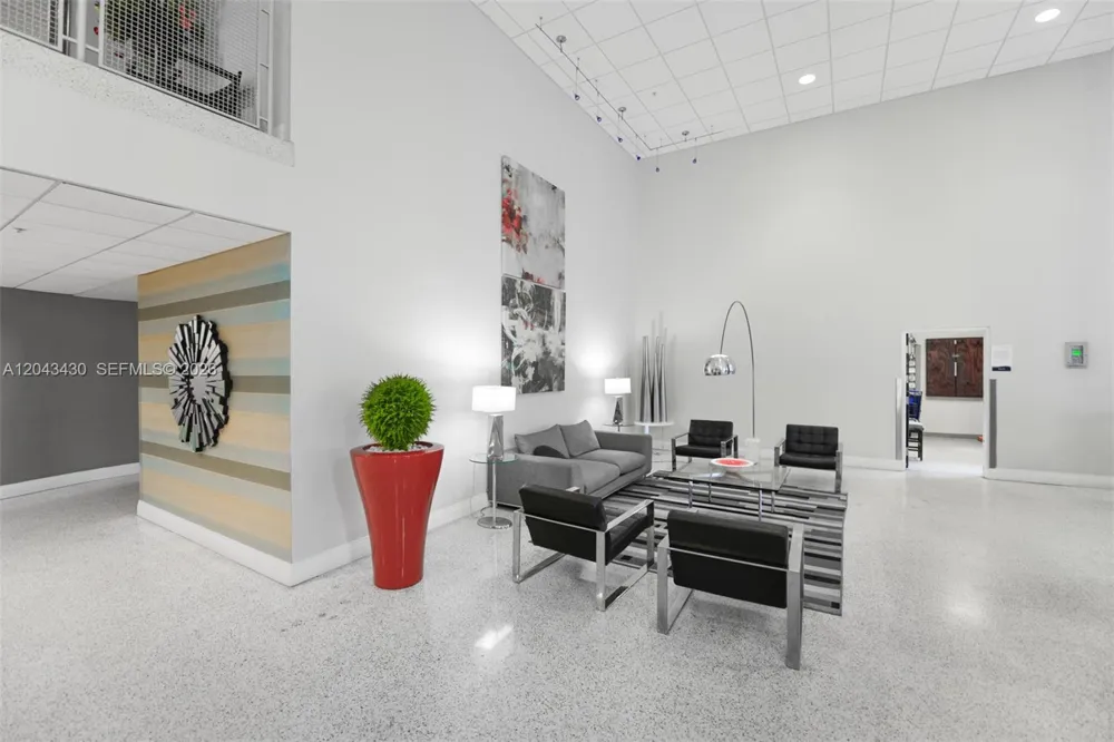 3000 S Ocean Dr #514 Hollywood, FL 33019