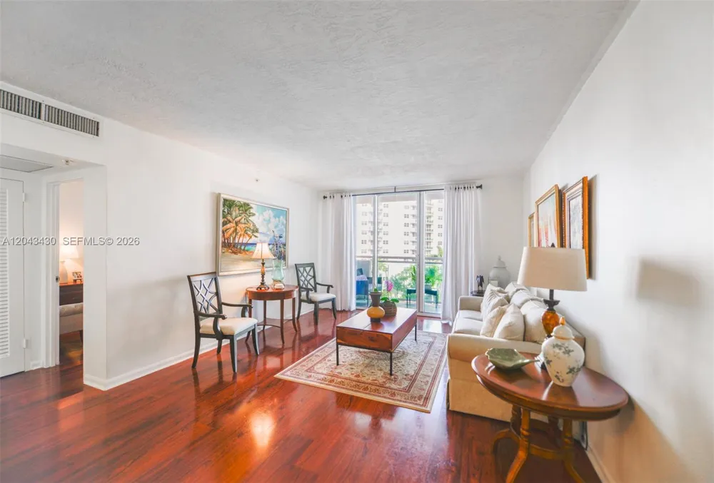 3000 S Ocean Dr #514 Hollywood, FL 33019