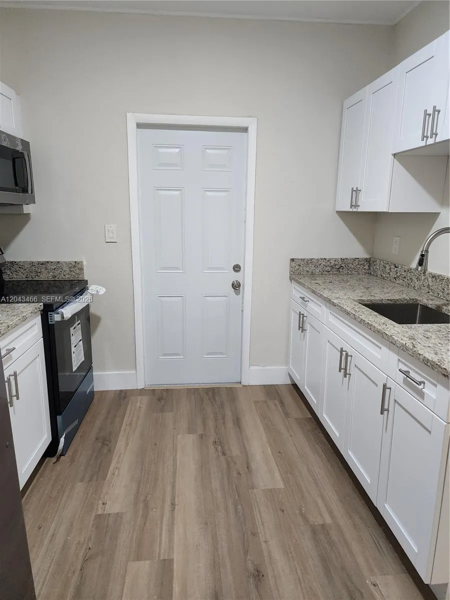 103 NW 35th St Miami, FL 33127