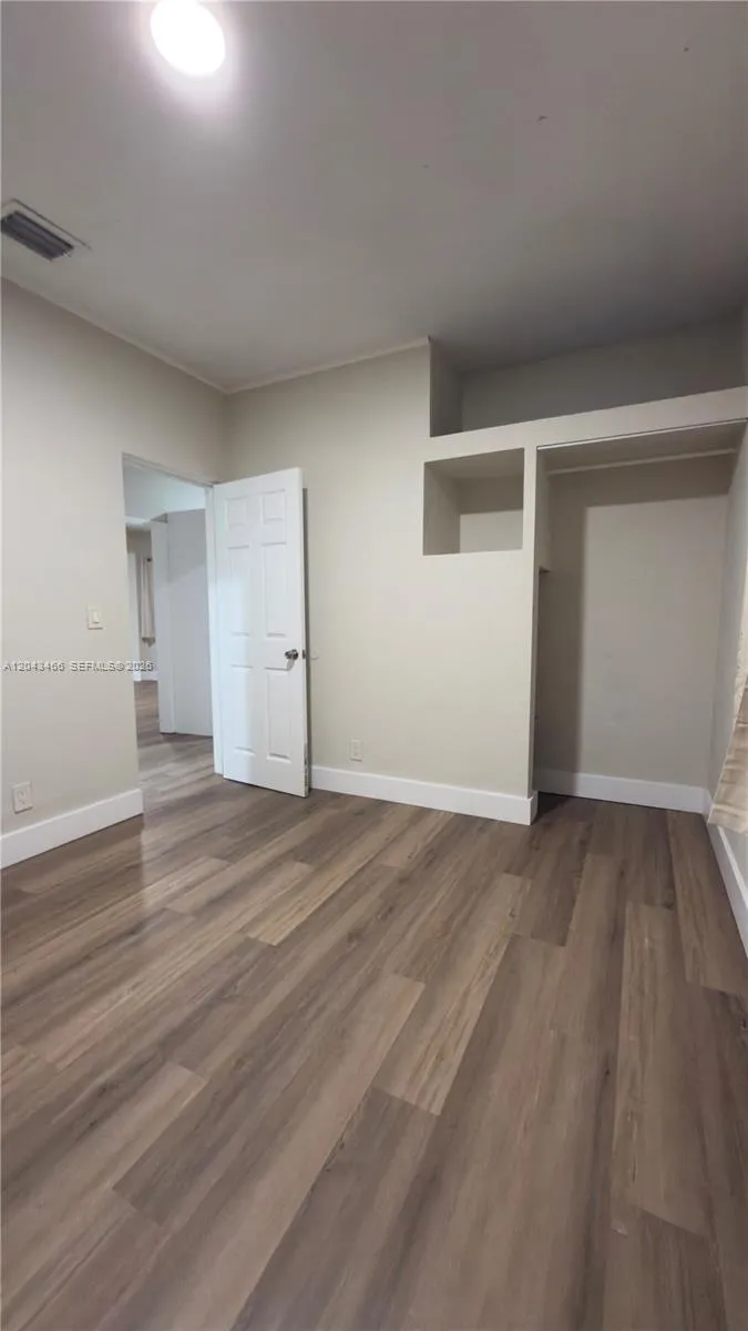 103 NW 35th St Miami, FL 33127