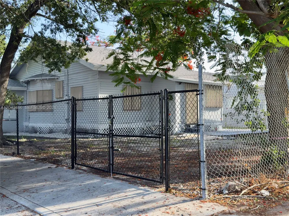 103 NW 35th St Miami, FL 33127
