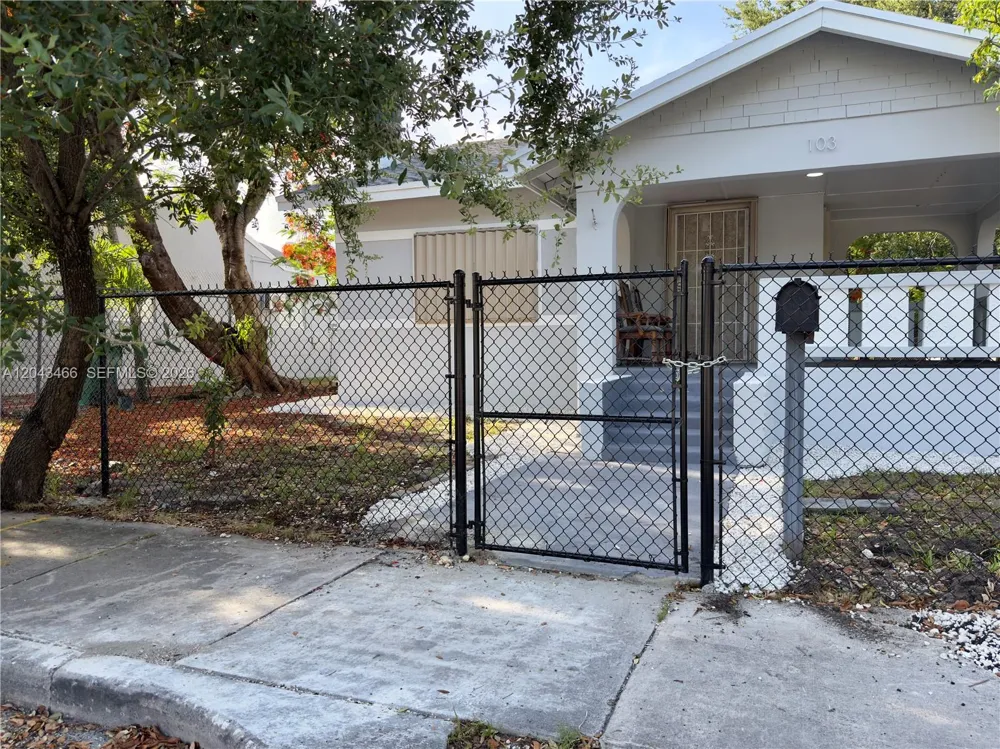 103 NW 35th St Miami, FL 33127