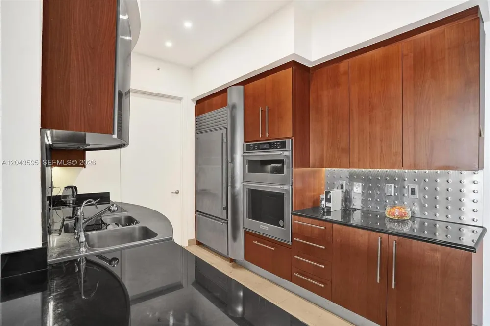18101 Collins Ave #1607 Sunny Isles Beach, FL 33160