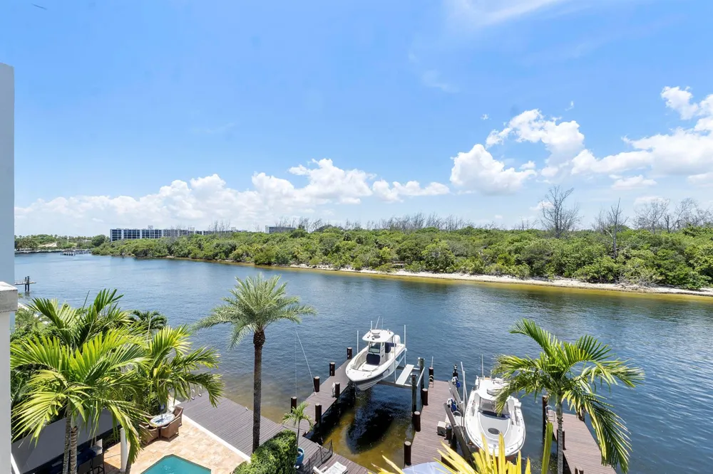 449 NE 19th Avenue Deerfield Beach, FL 33441
