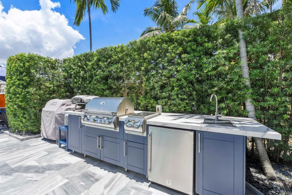 449 NE 19th Avenue Deerfield Beach, FL 33441