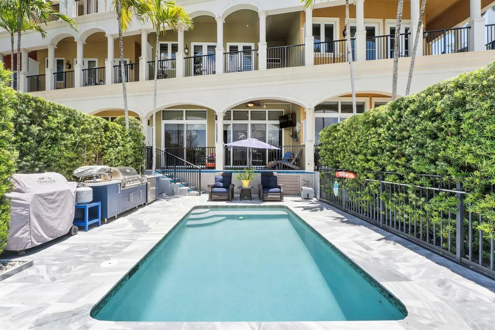 449 NE 19th Avenue Deerfield Beach, FL 33441