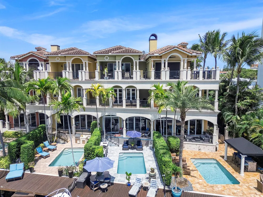 449 NE 19th Avenue Deerfield Beach, FL 33441