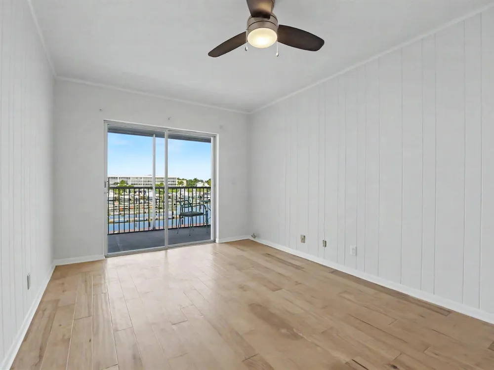 37 Yacht Club Drive #310 North Palm Beach, FL 33408