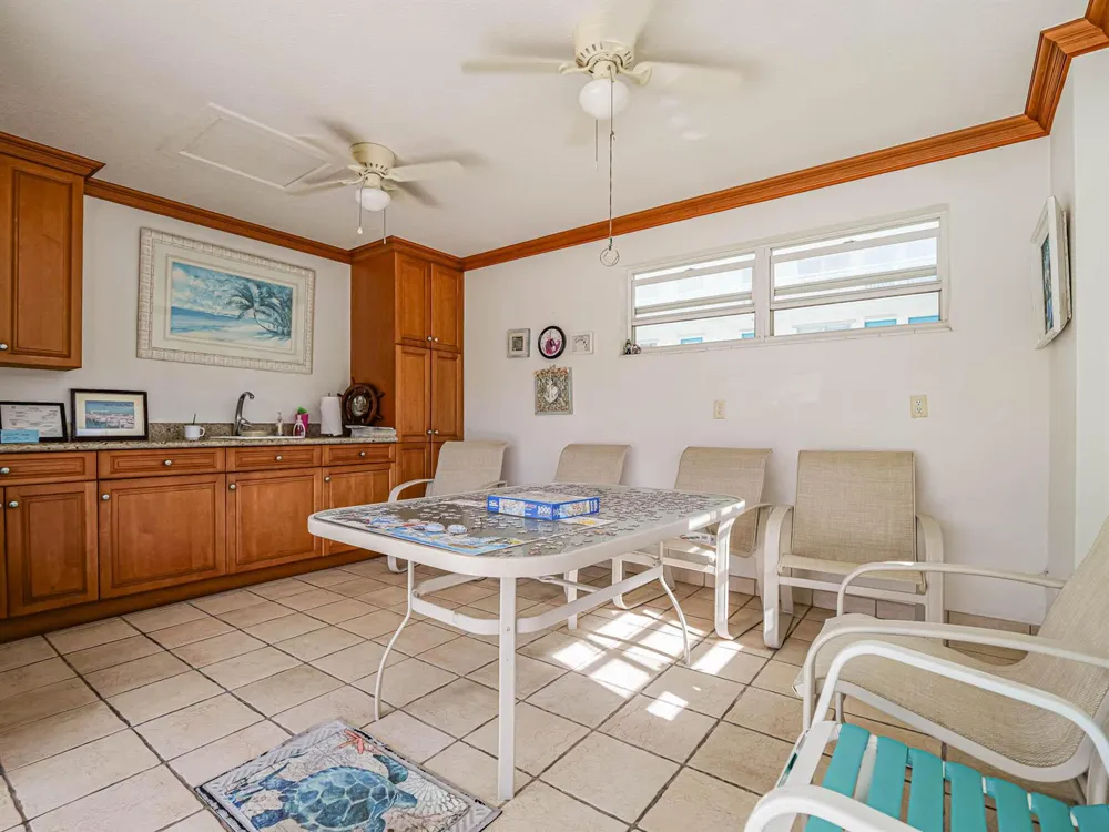 37 Yacht Club Drive #310 North Palm Beach, FL 33408