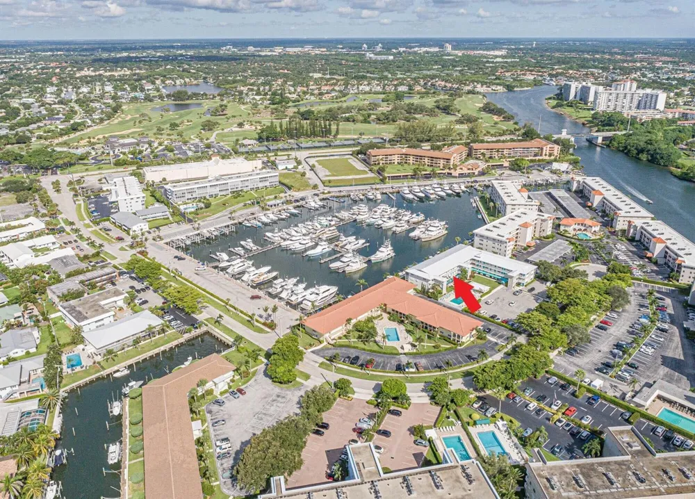 37 Yacht Club Drive #310 North Palm Beach, FL 33408