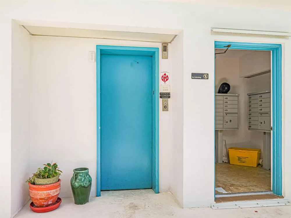 37 Yacht Club Drive #310 North Palm Beach, FL 33408