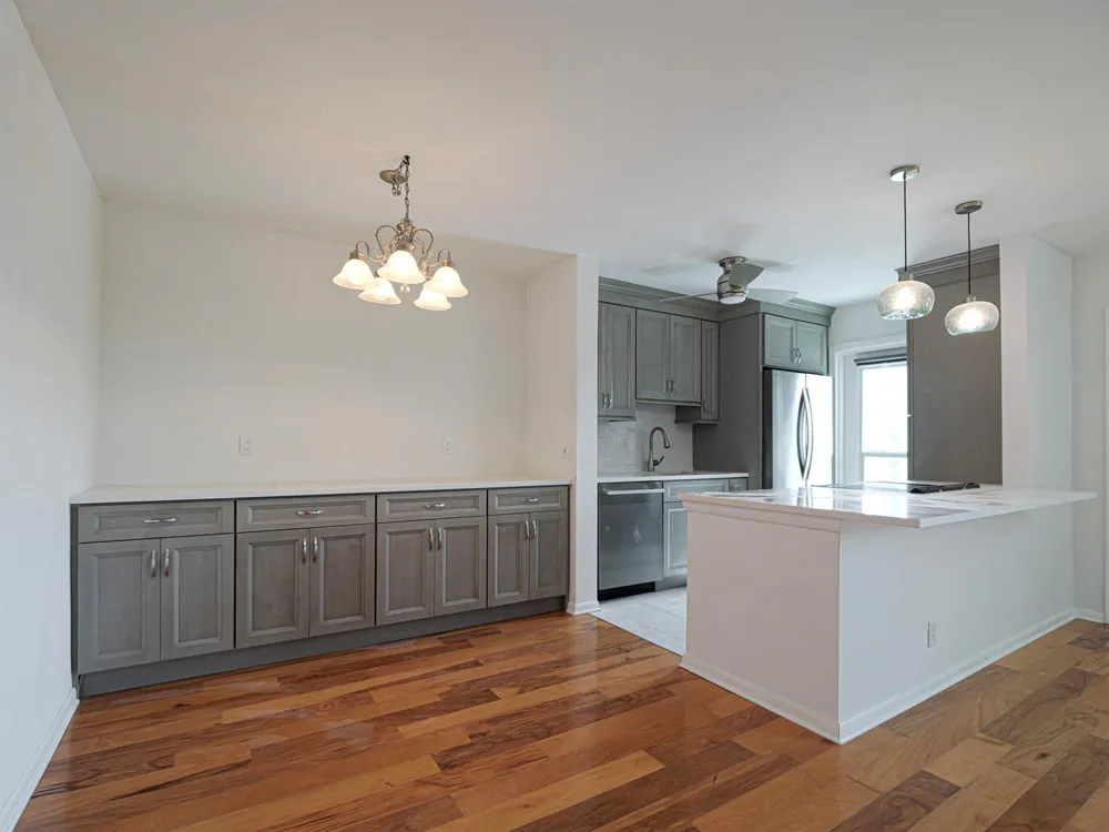 37 Yacht Club Drive #310 North Palm Beach, FL 33408