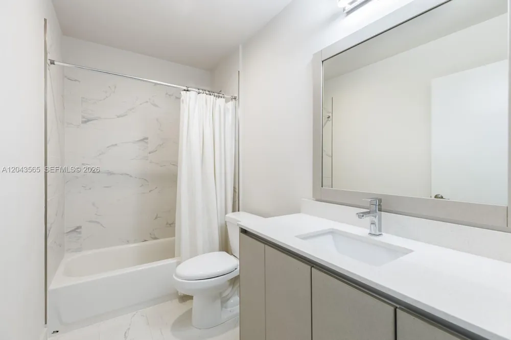 2505 NE 193rd St #4108 Miami, FL 33180