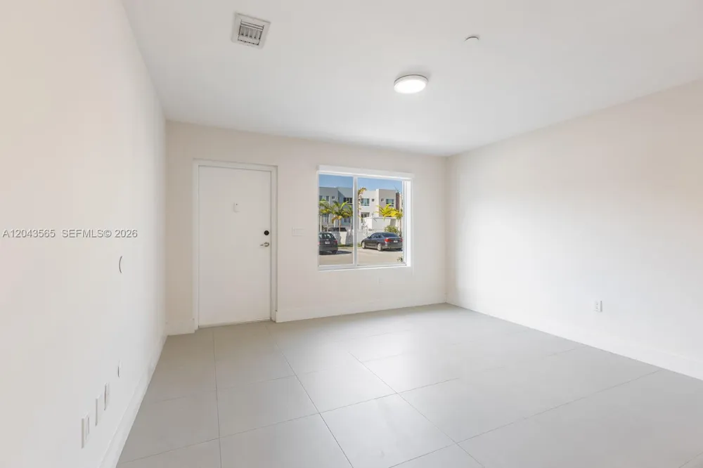 2505 NE 193rd St #4108 Miami, FL 33180