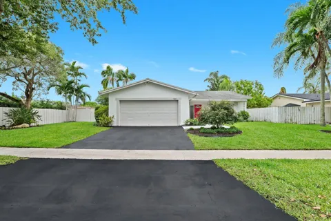 561 SW 168th Terrace