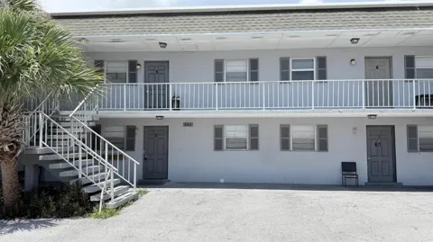 501 W Kalmia Drive #2