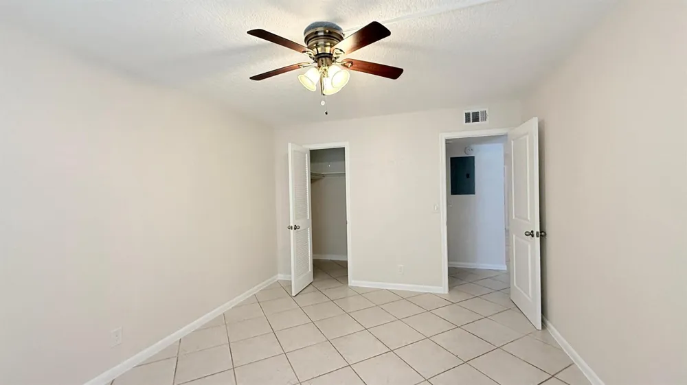 501 W Kalmia Drive #2 West Palm Beach, FL 33403