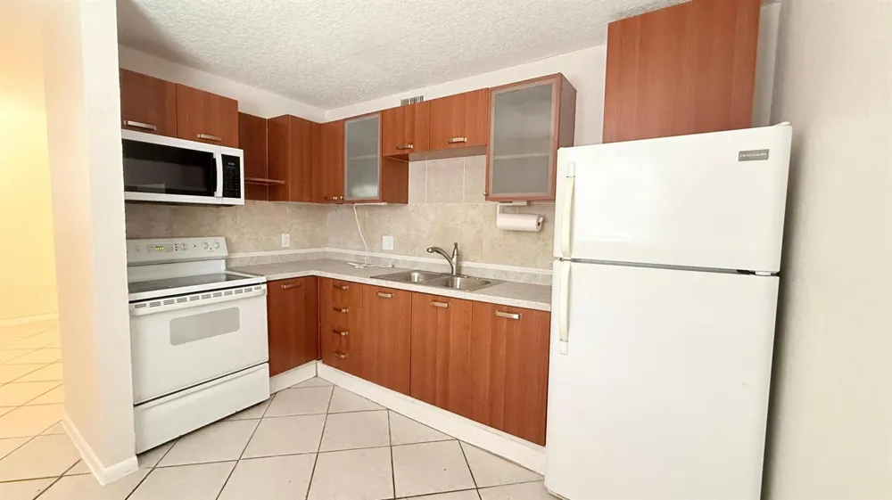 501 W Kalmia Drive #2 West Palm Beach, FL 33403