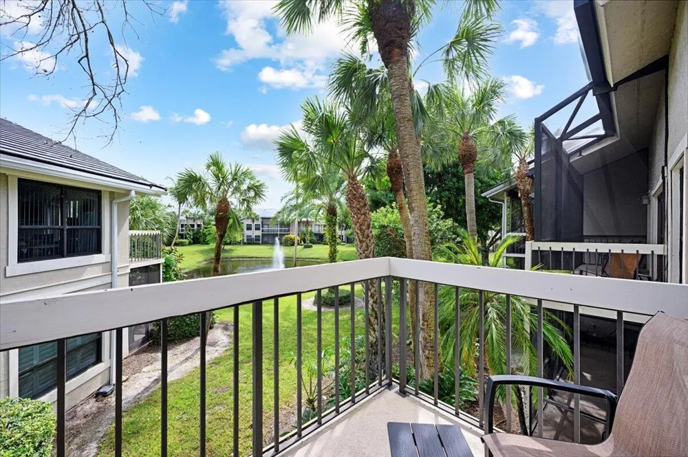 11863 Wimbledon Circle #524 Wellington, FL 33414