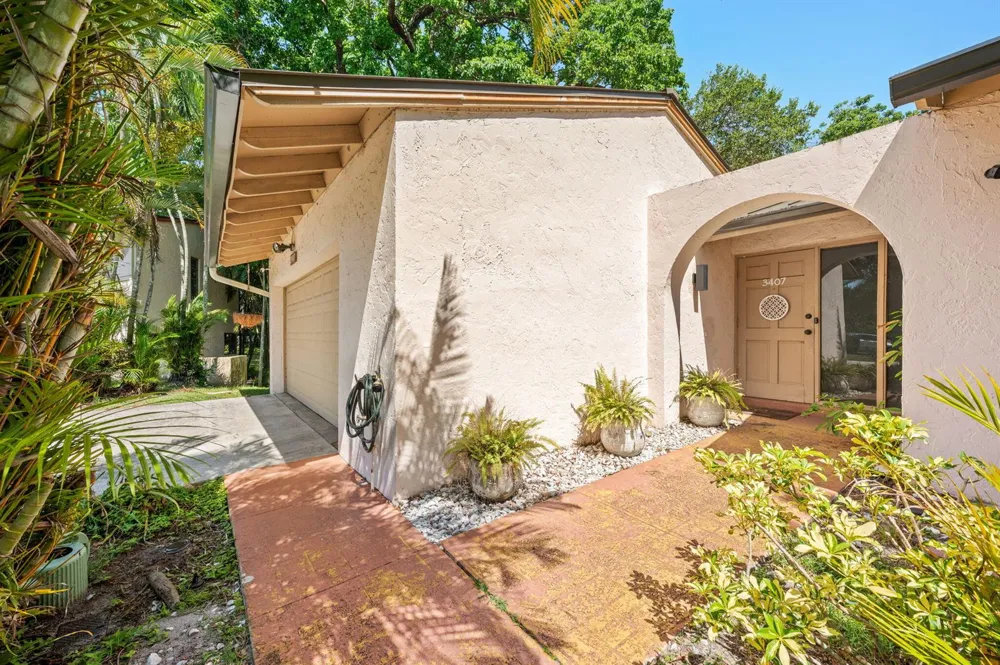 3407 Cherry Garden Circle #151 Lauderhill, FL 33319