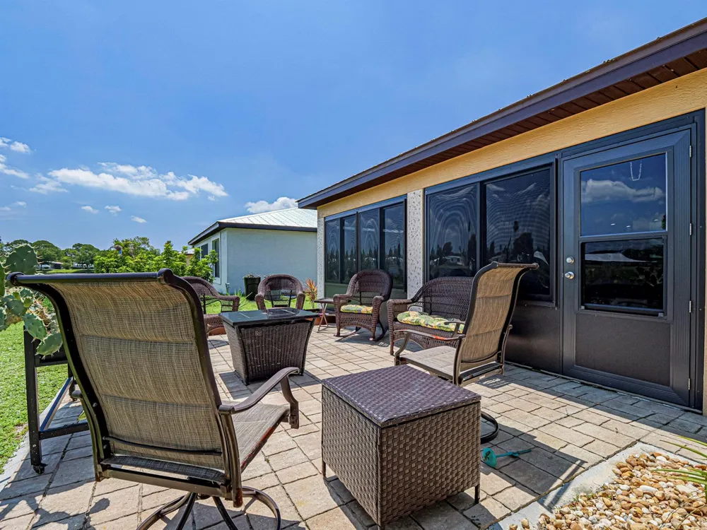 23 Arboles Del Norte Fort Pierce, FL 34951