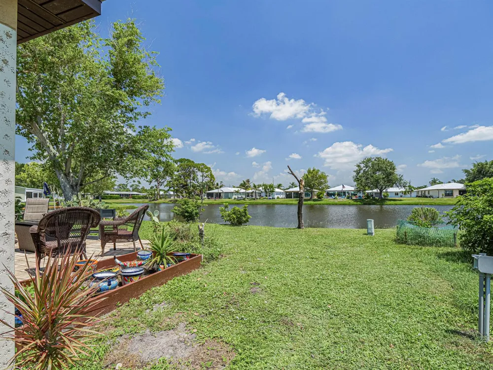 23 Arboles Del Norte Fort Pierce, FL 34951