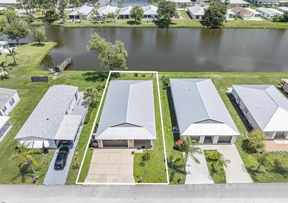 23 Arboles Del Norte Fort Pierce, FL 34951