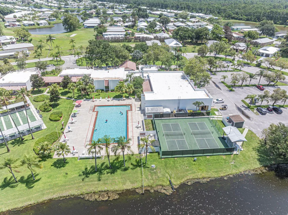 23 Arboles Del Norte Fort Pierce, FL 34951