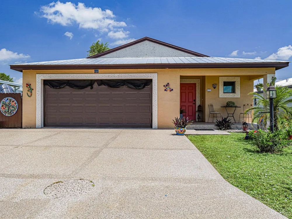 23 Arboles Del Norte Fort Pierce, FL 34951