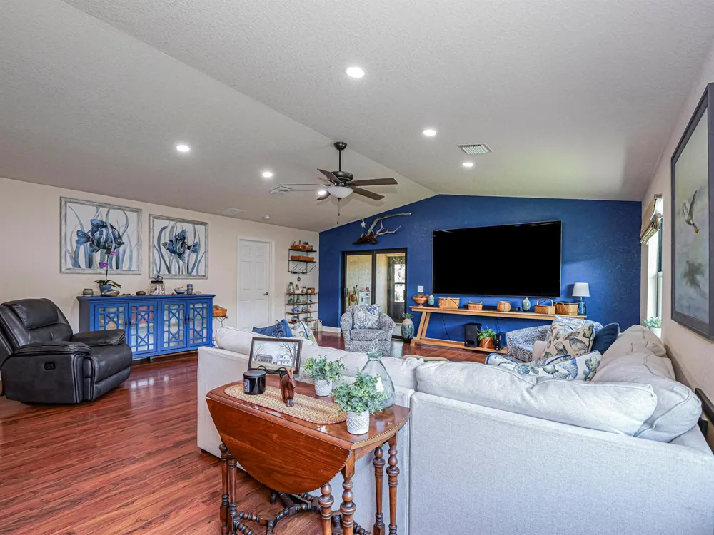 23 Arboles Del Norte Fort Pierce, FL 34951
