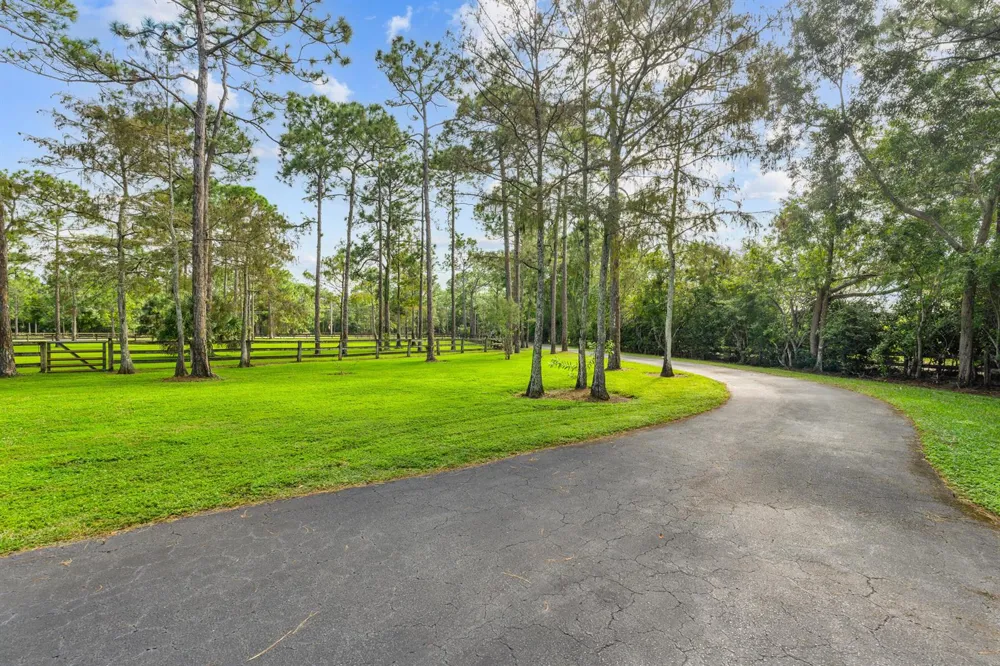 5371 Cougars Prowl Lake Worth, FL 33449