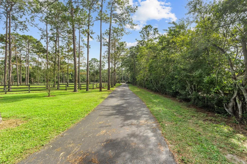 5371 Cougars Prowl Lake Worth, FL 33449