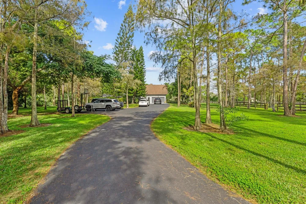 5371 Cougars Prowl Lake Worth, FL 33449