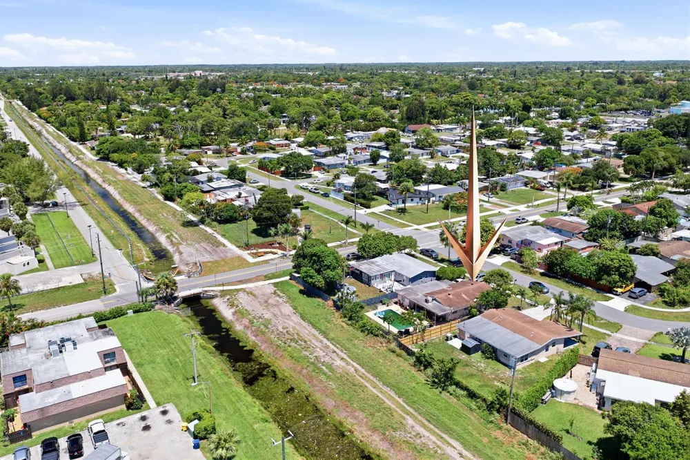 18 Andros Road Palm Springs, FL 33461