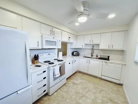 7080 Nova Drive #307b