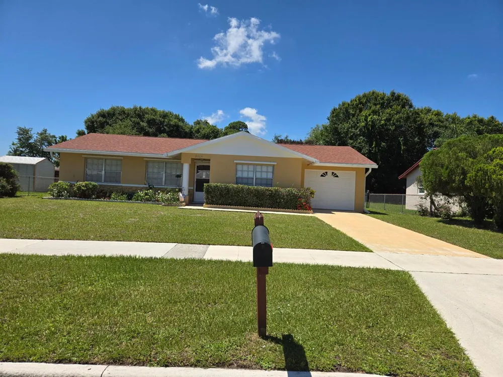 3101 Hibiscus Avenue Fort Pierce, FL 34947