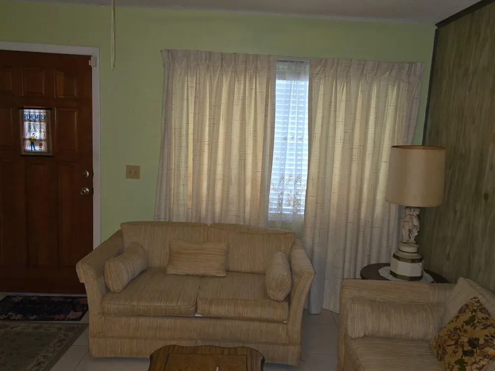 3101 Hibiscus Avenue Fort Pierce, FL 34947