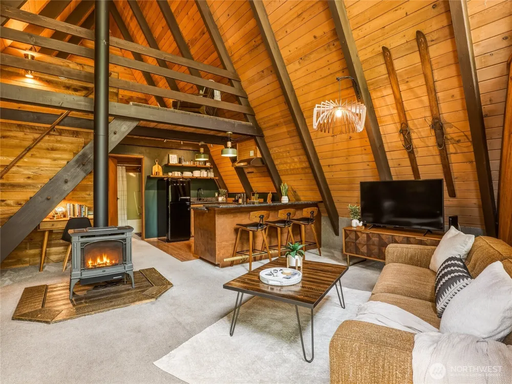 76135 NE 122nd Street Skykomish, WA 98288