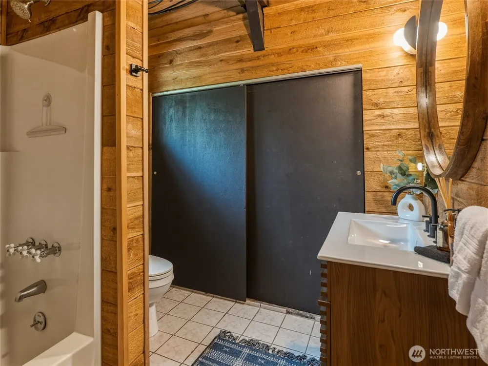 76135 NE 122nd Street Skykomish, WA 98288